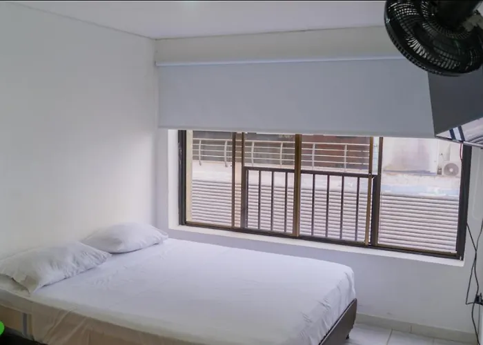 3 Bedroom, 2 Bathroom Cabecera Del Llano With Doorman