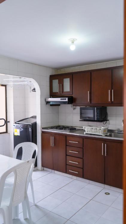Apartment 3 Bedroom, 2 Bathroom Cabecera Del Llano With Doorman