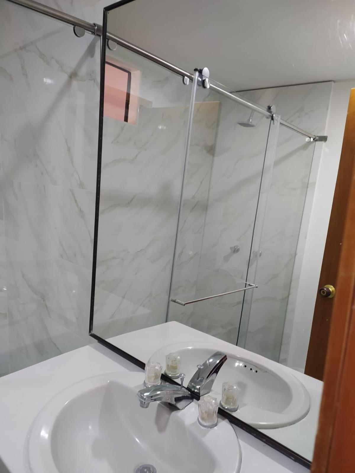 Apartment 3 Bedroom, 2 Bathroom Cabecera Del Llano With Doorman *